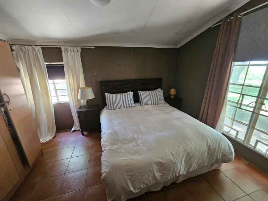 6 Bedroom Property for Sale in Buffelshoek AH North West